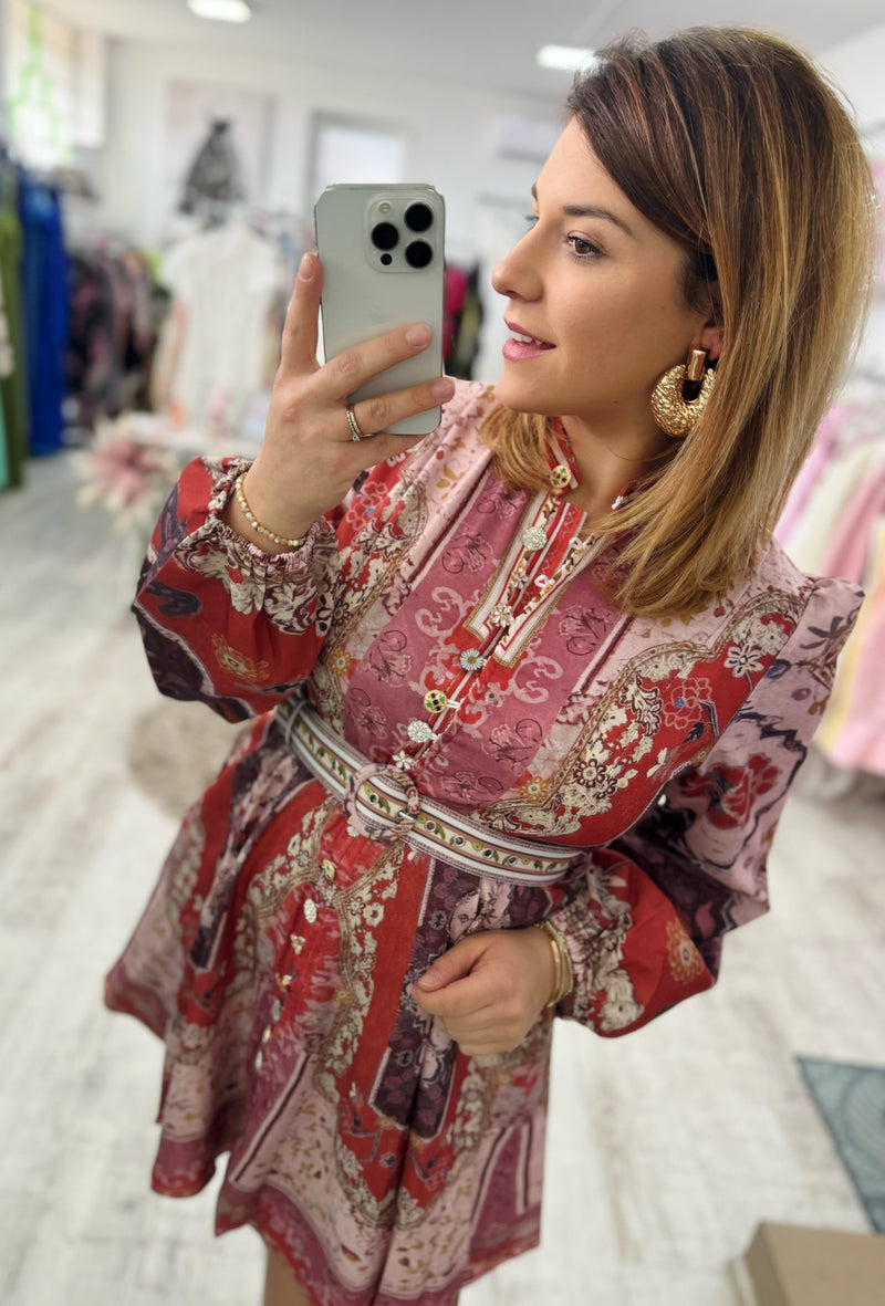 Különleges tavaszi // Melitta Ruha