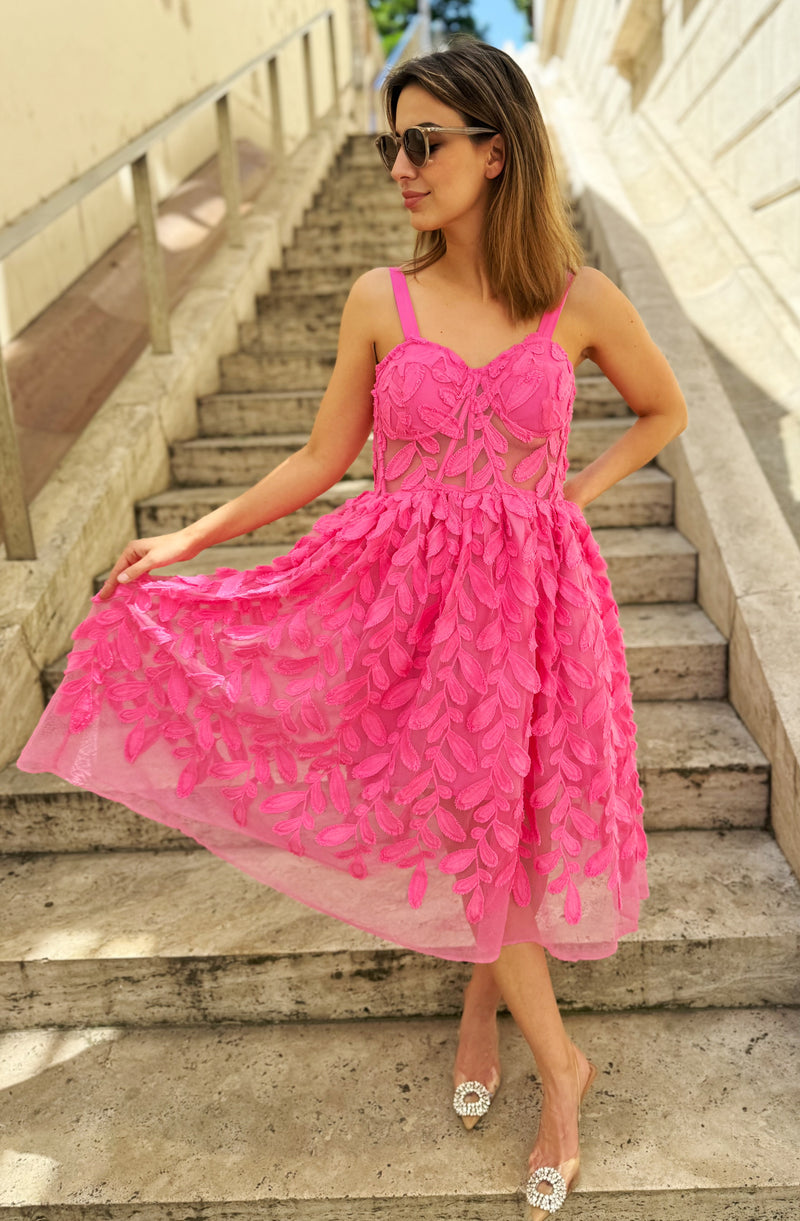 Midi elegancia // Lilibet Ruha