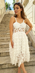 Midi elegancia // Lilibet Ruha