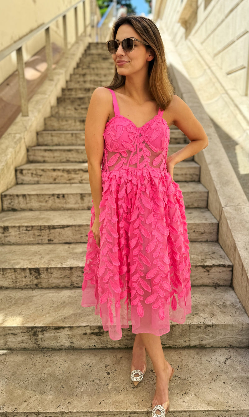 Midi elegancia // Lilibet Ruha