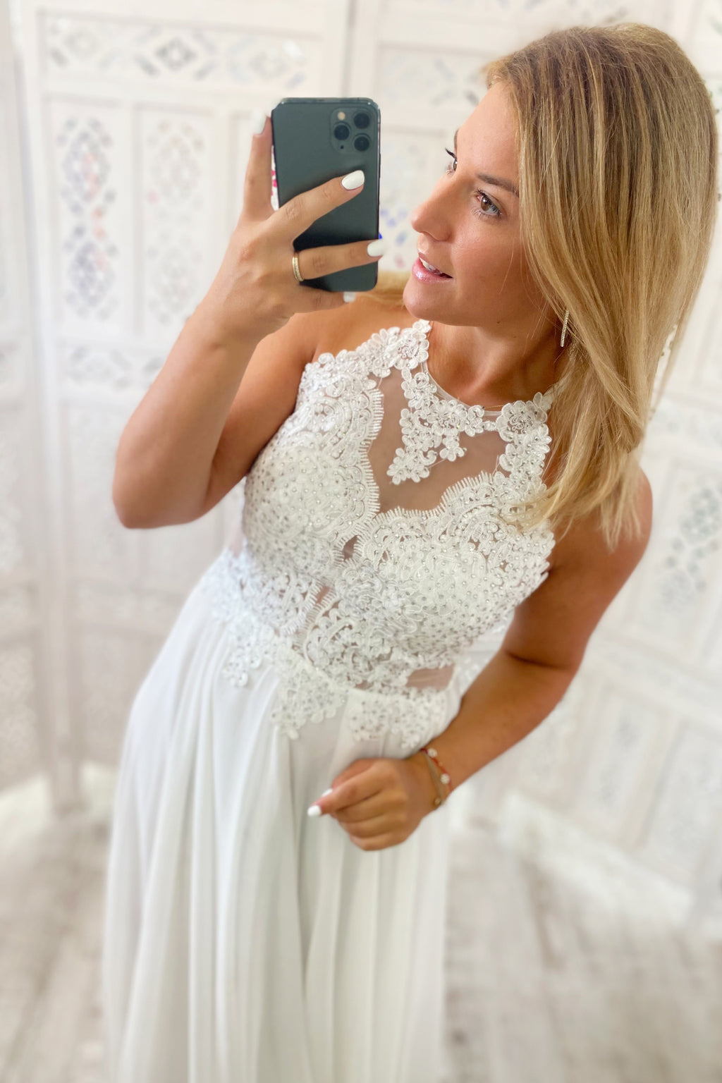 Mámorító fehér // Claudia Ruha